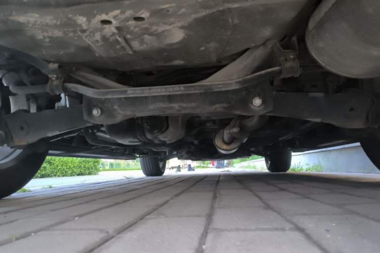 Used Haval M6 2018 Revised Version 1.5T DCT Two-Wheel Drive Elite Edition Chassis Rear