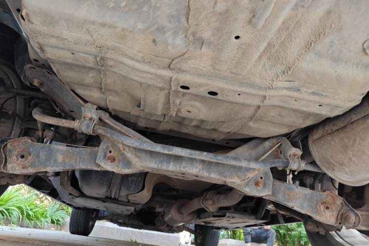 Used Haval M6 2018 1.5T Manual Two-Wheel Drive Elite Model Chassis Rear