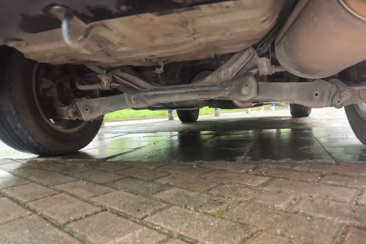 Used Haval M6 2018 Revised Version 1.5T DCT Two-Wheel Drive Elite Edition Chassis Rear