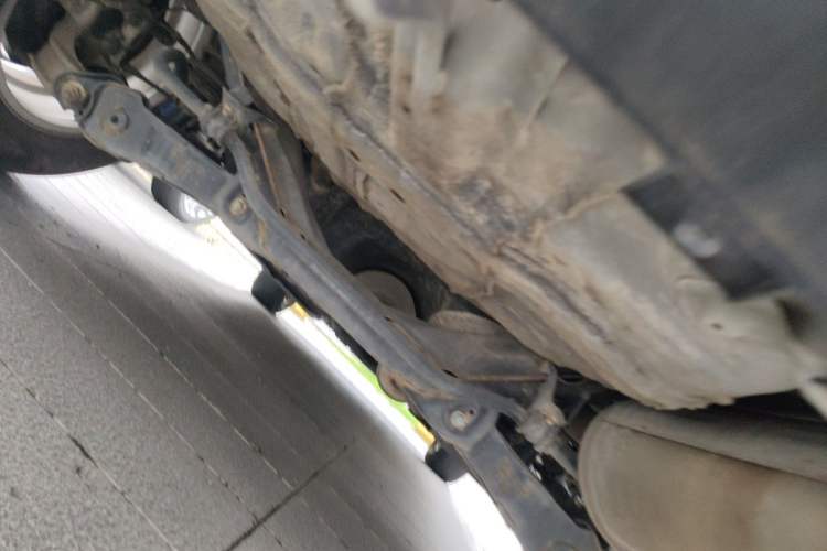 Used Haval M6 2018 1.5T Manual Two-Wheel Drive Elite Model Chassis Rear