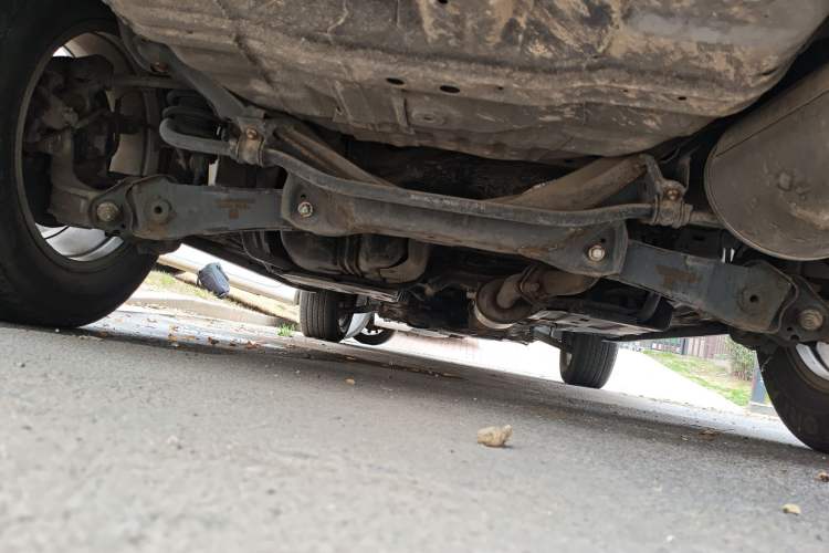 Used Haval M6 2018 1.5T DCT Two-Wheel Drive Elite Model Chassis Rear
