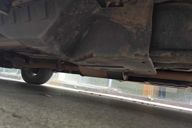 Used Haval M6 2018 1.5T Manual Two-Wheel Drive Elite Model Chassis Rear Left