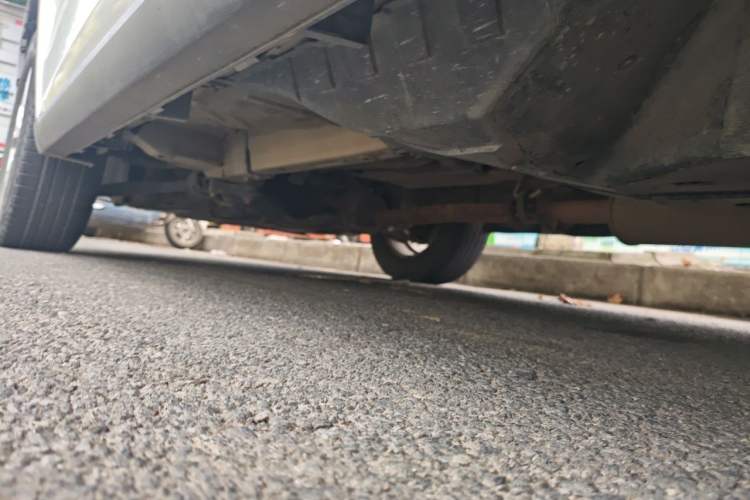 Used Haval M6 2018 1.5T DCT Two-Wheel Drive Elite Model Chassis Rear Left