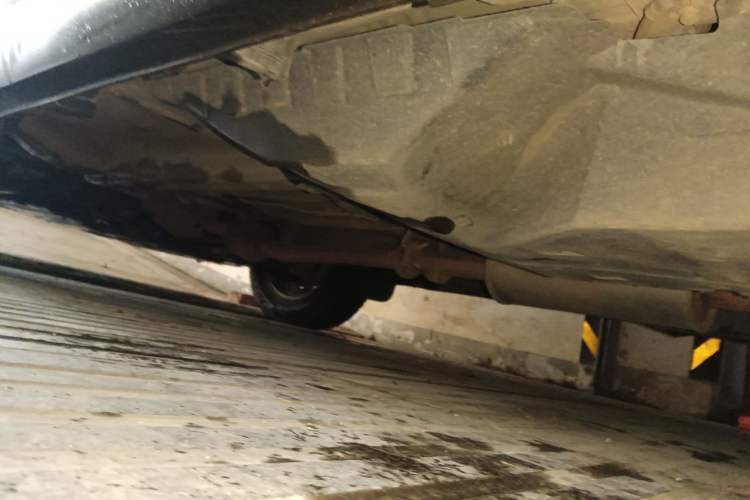Used Haval M6 2018 1.5T Manual Two-Wheel Drive Elite Model Chassis Rear Left