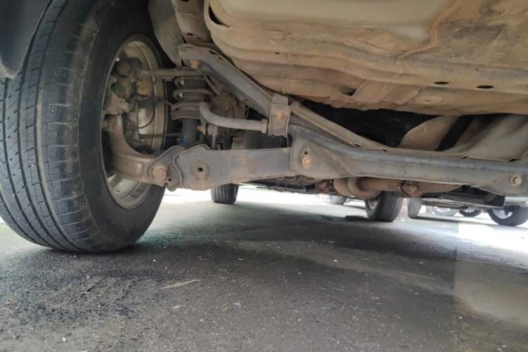Used Haval M6 2018 Revised Version 1.5T DCT Two-Wheel Drive Elite Edition Chassis Rear Left