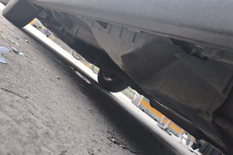 Used Haval M6 2018 1.5T DCT Two-Wheel Drive Elite Model Chassis Rear Left