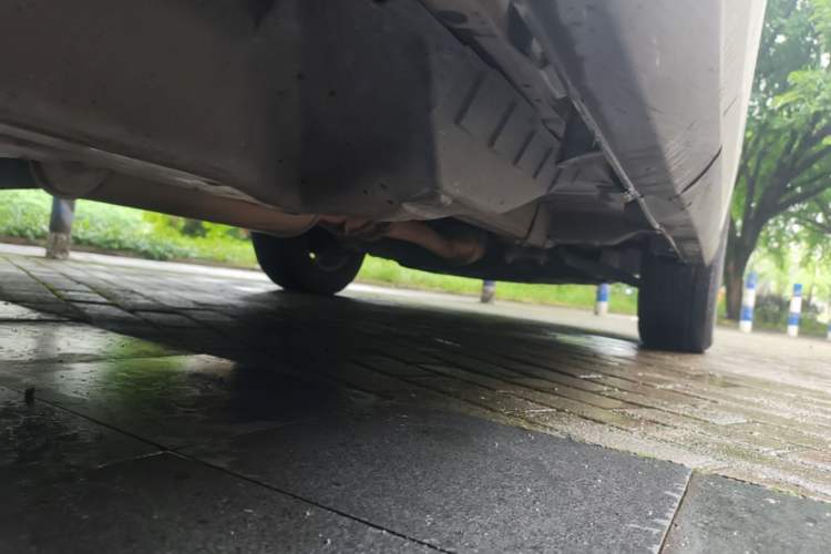 Used Haval M6 2018 Revised Version 1.5T DCT Two-Wheel Drive Elite Edition Chassis Rear Right