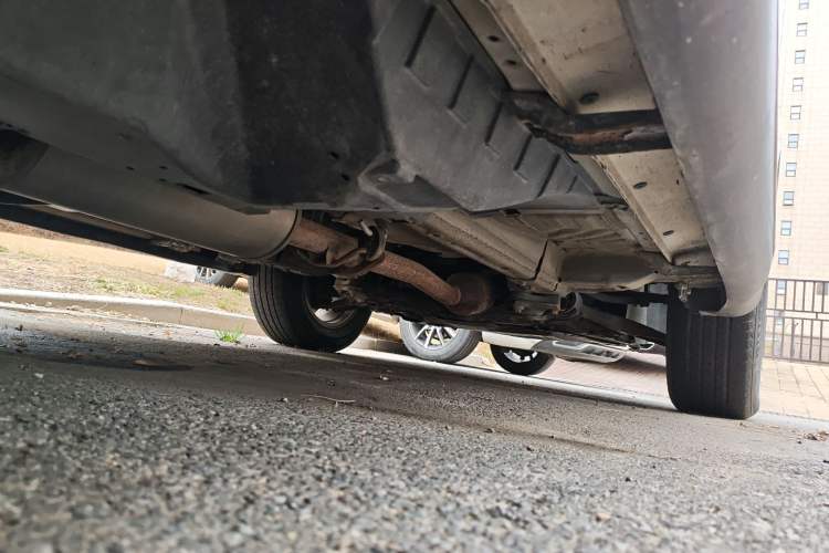 Used Haval M6 2018 1.5T DCT Two-Wheel Drive Elite Model Chassis Rear Right