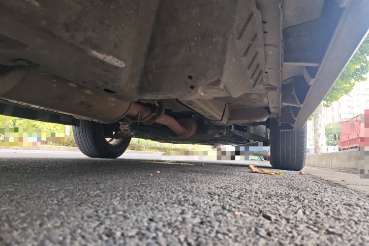 Used Haval M6 2018 1.5T DCT Two-Wheel Drive Elite Model Chassis Rear Right
