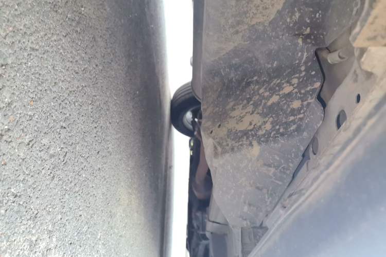 Used Haval M6 2018 1.5T DCT Two-Wheel Drive Elite Model Chassis Rear Right