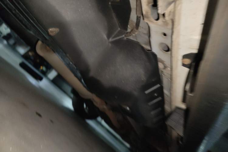 Used Haval M6 2018 1.5T Manual Two-Wheel Drive Elite Model Chassis Rear Right