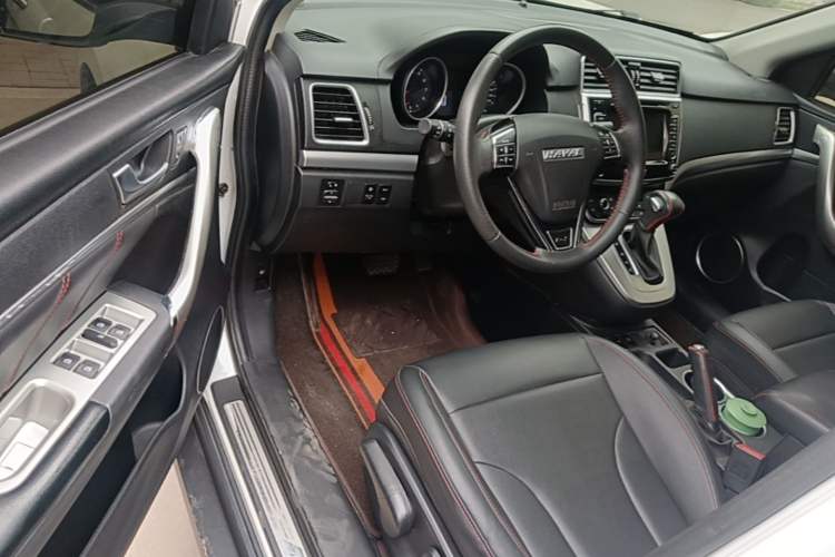 Used Haval M6 2018 Revised Version 1.5T DCT Two-Wheel Drive Elite Edition Driver Seat