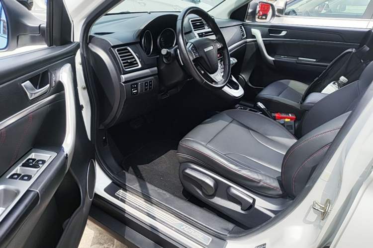 Used Haval M6 2018 1.5T DCT Two-Wheel Drive Elite Model Driver Seat