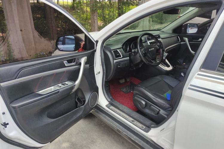 Used Haval M6 2018 Revised Version 1.5T DCT Two-Wheel Drive Elite Edition Driver Seat