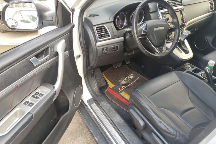 Used Haval M6 2018 Revised Version 1.5T DCT Two-Wheel Drive Elite Edition Driver Seat