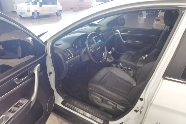 Used Haval M6 2018 1.5T Manual Two-Wheel Drive Elite Model Driver Seat