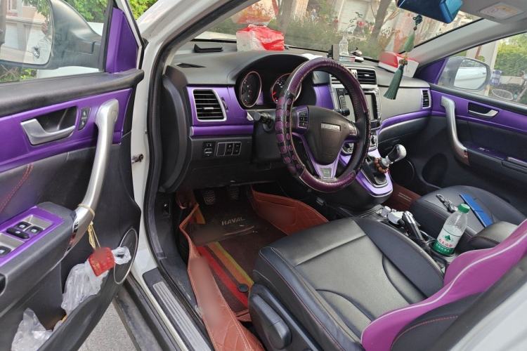 Used Haval M6 2018 1.5T Manual Two-Wheel Drive Elite Model Driver Seat