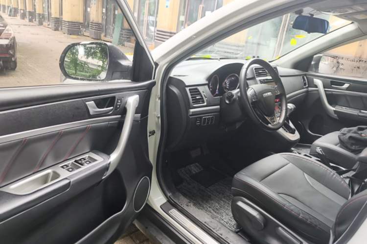 Used Haval M6 2018 Revised Version 1.5T DCT Two-Wheel Drive Elite Edition Driver Seat
