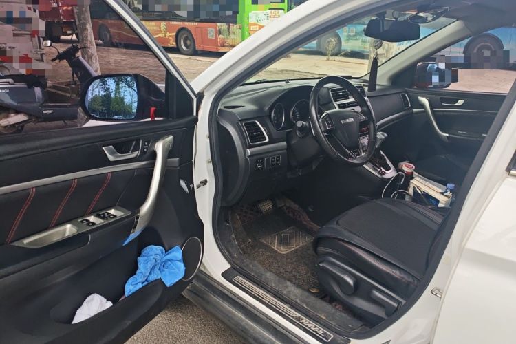 Used Haval M6 2018 1.5T DCT Two-Wheel Drive Elite Model Driver Seat