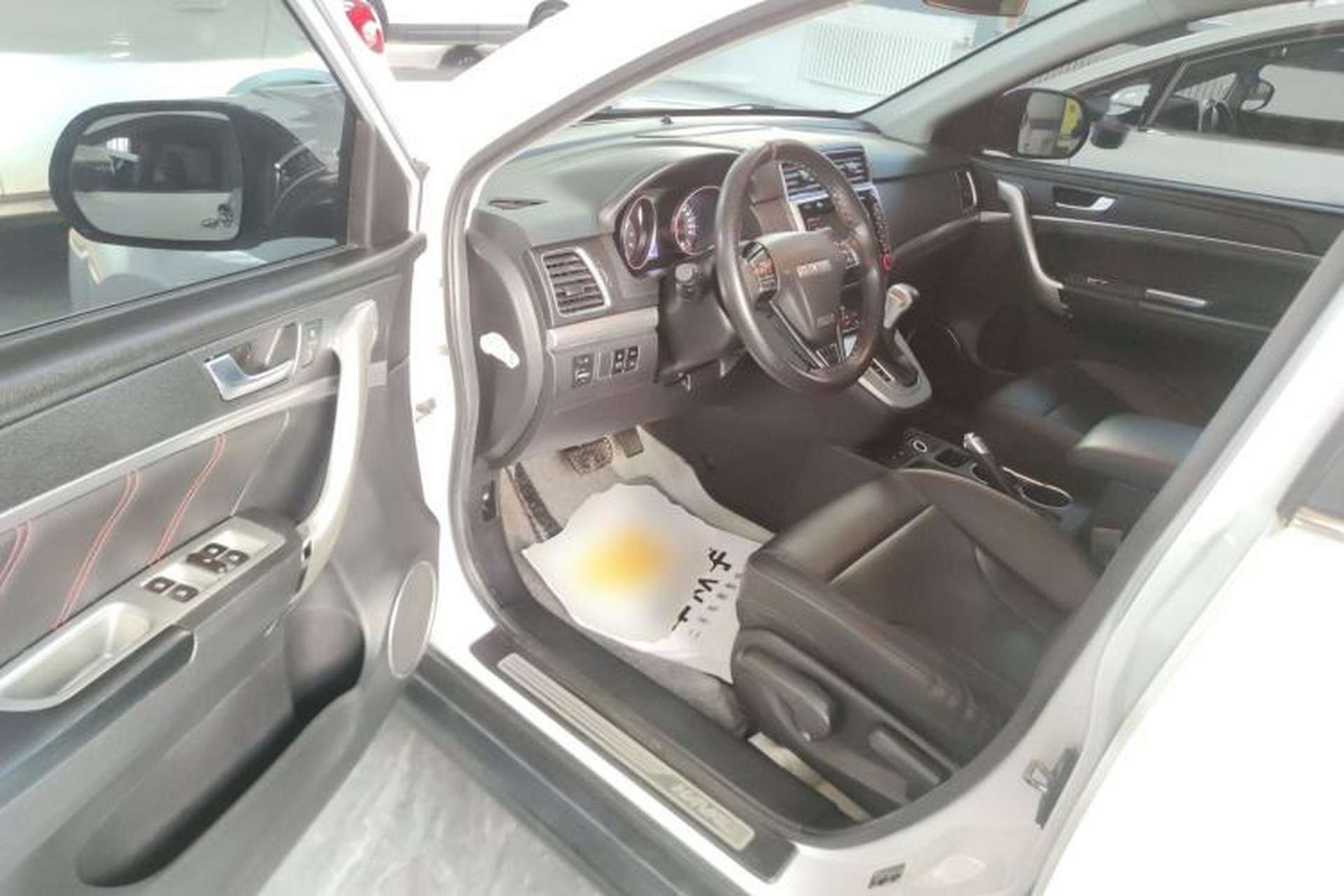 Used Haval M6 2018 Revised Version 1.5T DCT Two-Wheel Drive Elite Edition Driver Seat