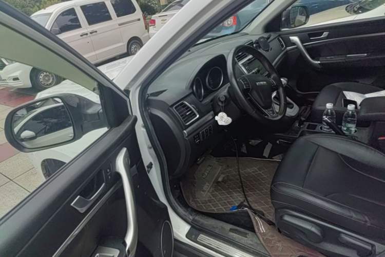 Used Haval M6 2018 Revised Version 1.5T DCT Two-Wheel Drive Elite Edition Driver Seat