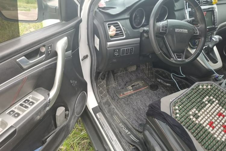Used Haval M6 2018 1.5T DCT Two-Wheel Drive Elite Model Driver Seat