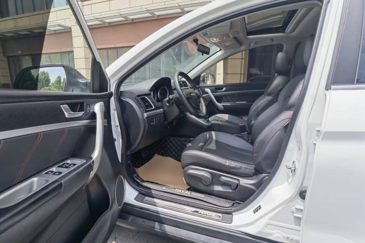 Used Haval M6 2018 Revised Version 1.5T DCT Two-Wheel Drive Elite Edition Driver Seat