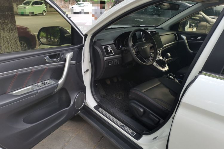 Used Haval M6 2018 1.5T Manual Two-Wheel Drive Elite Model Driver Seat