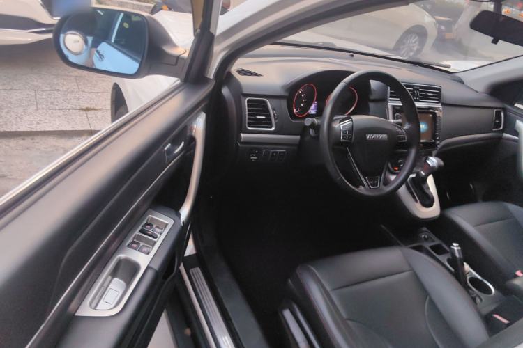 Used Haval M6 2018 1.5T DCT Two-Wheel Drive Elite Model Driver Seat
