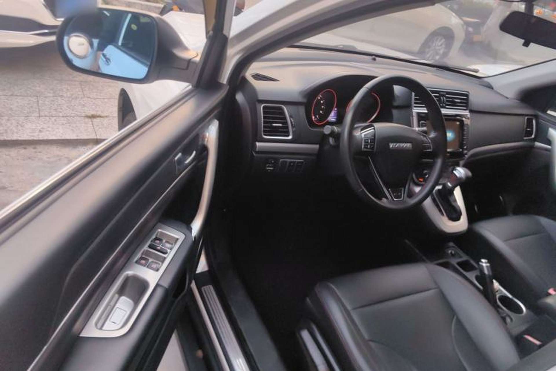 Used Haval M6 2018 1.5T DCT Two-Wheel Drive Elite Model Driver Seat