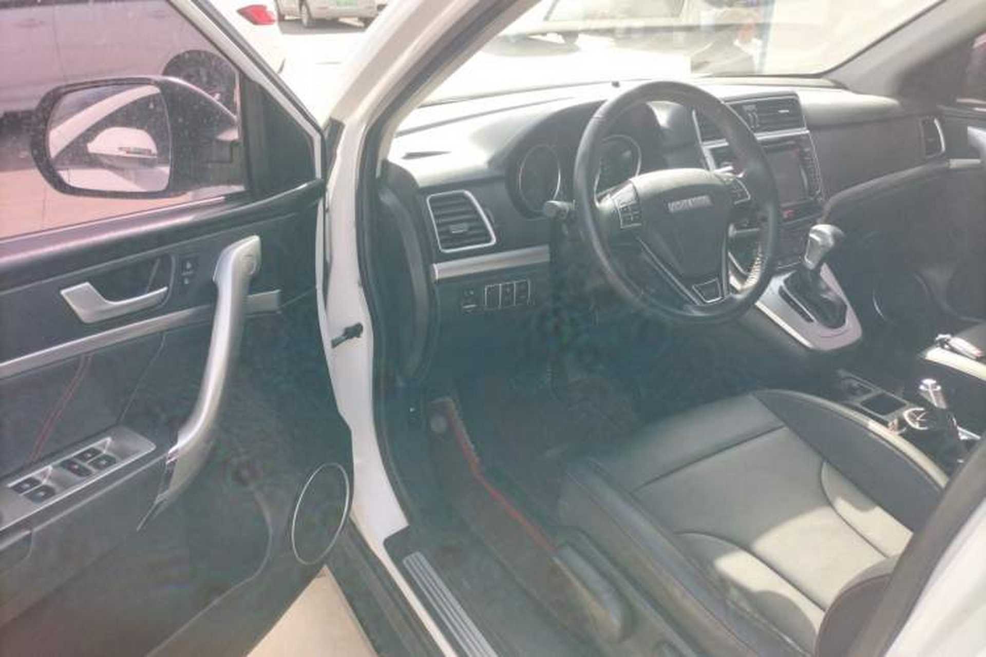 Used Haval M6 2018 Revised Version 1.5T DCT Two-Wheel Drive Elite Edition Driver Seat