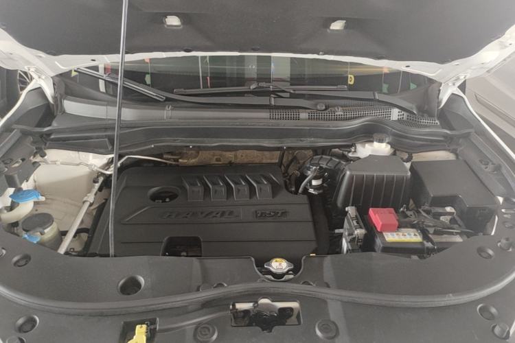 Used Haval M6 2018 Revised Version 1.5T DCT Two-Wheel Drive Elite Edition Engine Bay
