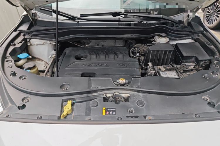 Used Haval M6 2018 1.5T Manual Two-Wheel Drive Elite Model Engine Bay