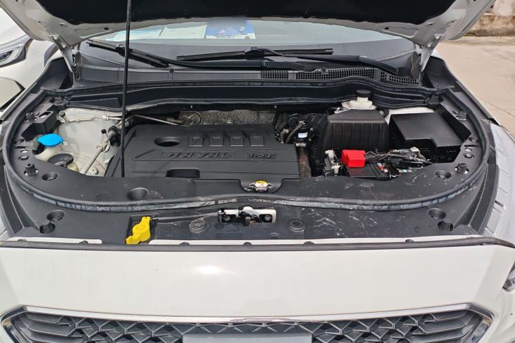 Used Haval M6 2018 Revised Version 1.5T DCT Two-Wheel Drive Elite Edition Engine Bay