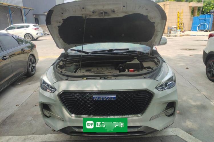 Used Haval M6 2018 Revised Version 1.5T DCT Two-Wheel Drive Elite Edition Engine Bay