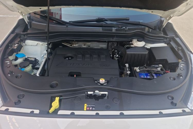 Used Haval M6 2018 1.5T Manual Two-Wheel Drive Urban Model Engine Bay