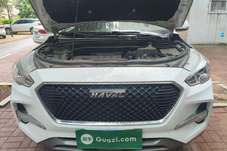 Used Haval M6 2018 Revised Version 1.5T DCT Two-Wheel Drive Elite Edition Engine Bay