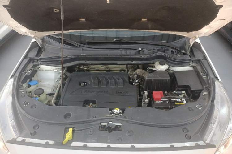 Used Haval M6 2018 1.5T Manual Two-Wheel Drive Elite Model Engine Bay
