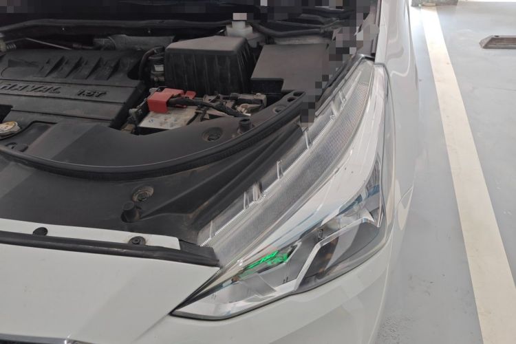Used Haval M6 2018 1.5T DCT Two-Wheel Drive Elite Model Engine Bay Left