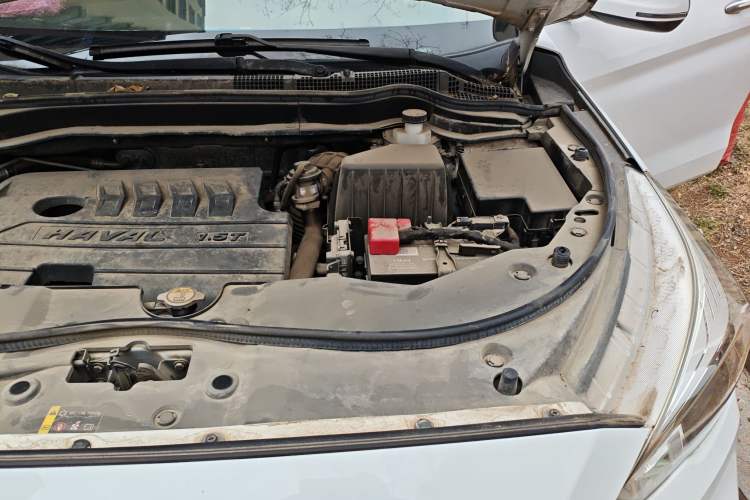 Used Haval M6 2018 1.5T DCT Two-Wheel Drive Elite Model Engine Bay Left