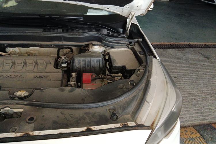Used Haval M6 2018 1.5T Manual Two-Wheel Drive Elite Model Engine Bay Left
