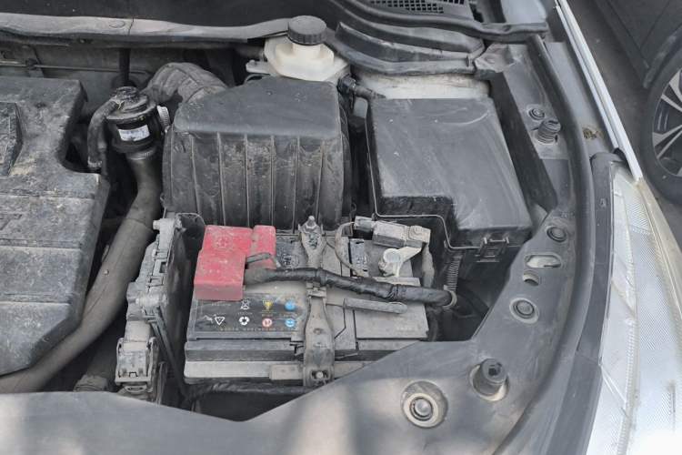 Used Haval M6 2018 1.5T DCT Two-Wheel Drive Elite Model Engine Bay Left