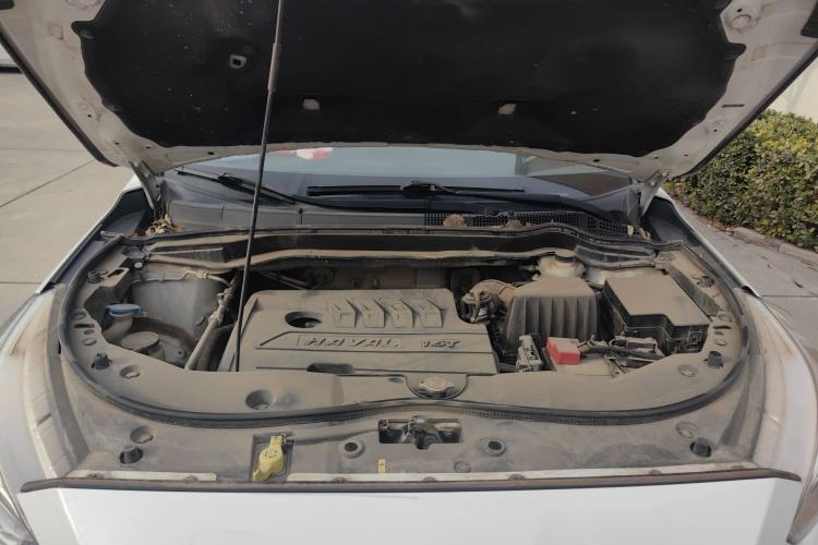 Used Haval M6 2018 1.5T Manual Two-Wheel Drive Elite Model Engine Bay