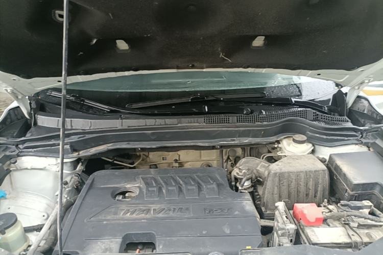 Used Haval M6 2018 1.5T Manual Two-Wheel Drive Urban Model Engine Bay