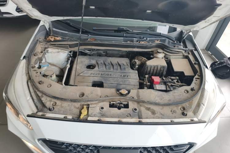 Used Haval M6 2018 1.5T Manual Two-Wheel Drive Elite Model Engine Bay