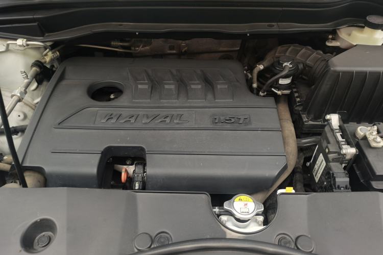 Used Haval M6 2018 Revised Version 1.5T DCT Two-Wheel Drive Elite Edition Engine Bay