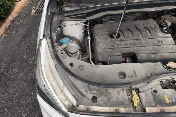 Used Haval M6 2018 1.5T Manual Two-Wheel Drive Elite Model Engine Bay Right