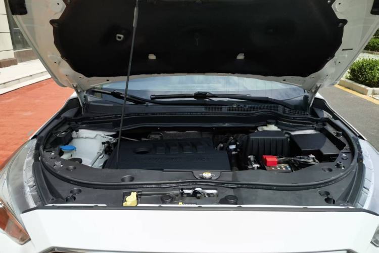 Used Haval M6 2018 Revised Version 1.5T DCT Two-Wheel Drive Elite Edition Engine Bay
