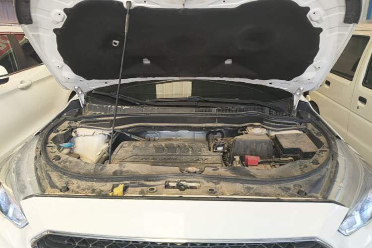 Used Haval M6 2018 1.5T Manual Two-Wheel Drive Elite Model Engine Bay
