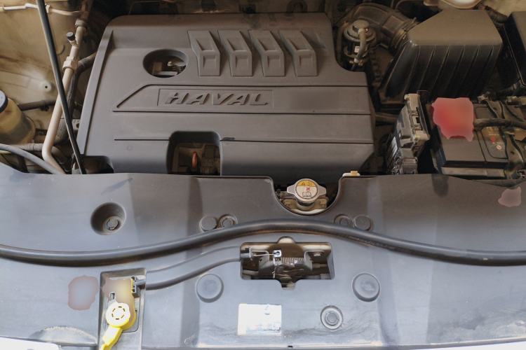 Used Haval M6 2018 1.5T Manual Two-Wheel Drive Elite Model Engine Bay